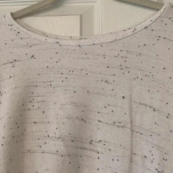 Women’s Soft by Joie top in XXS - Picture 3 of 8